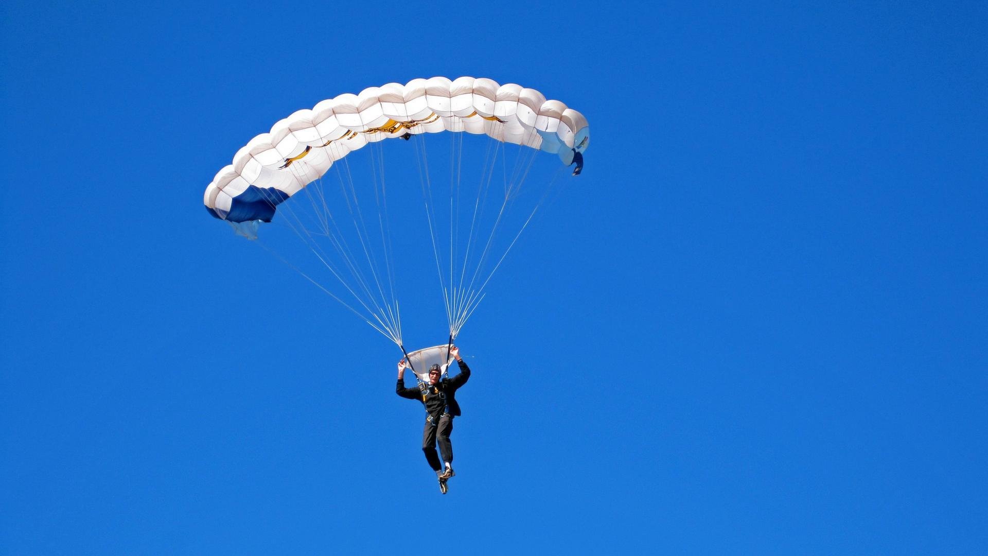 爱游戏体育app-尼日尔男篮在非洲锦标赛中夺冠，推动当地体育发展